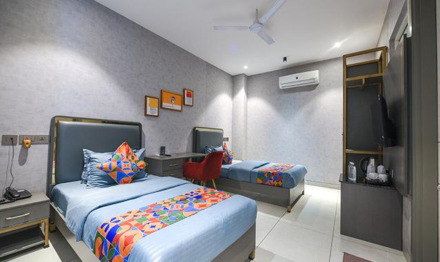 Fabhotel Prime Y Stay Ansal Golf Link Greater Noida Reviews