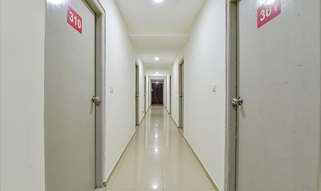 Lobby-corridor