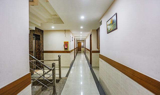 Lobby-corridor