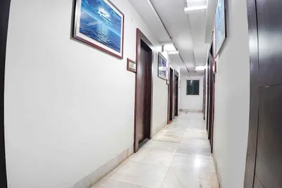Lobby-corridor