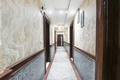 Lobby-corridor