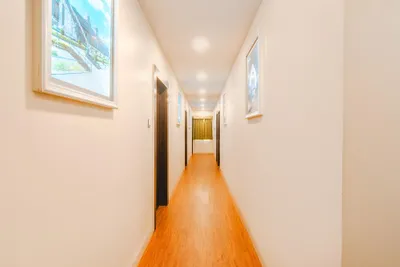 Lobby-corridor