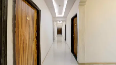 Lobby-corridor