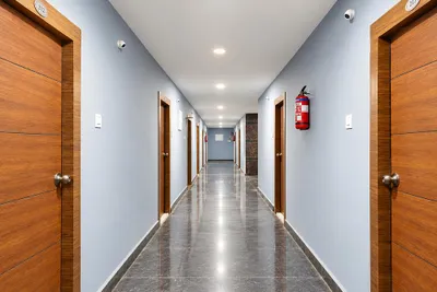 Lobby-corridor