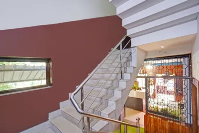 Lobby-corridor