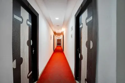Lobby-corridor