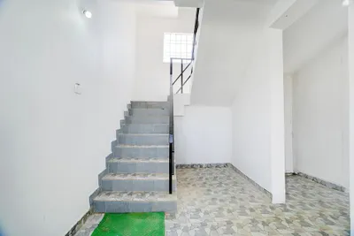 Lobby-corridor