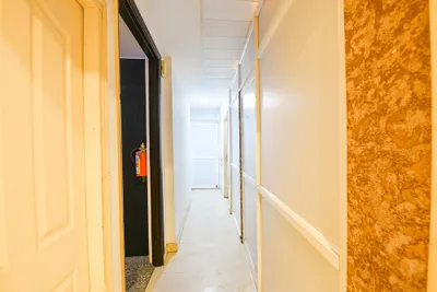 Lobby-corridor