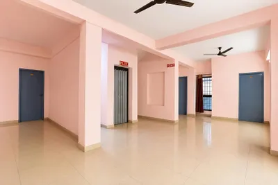 Lobby-corridor