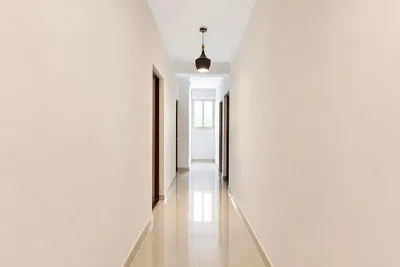 Lobby-corridor