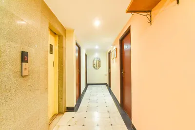 Lobby-corridor