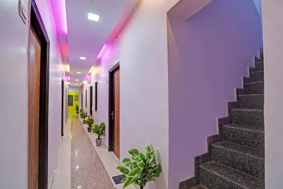 Lobby-corridor