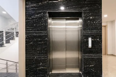 Lobby-corridor
