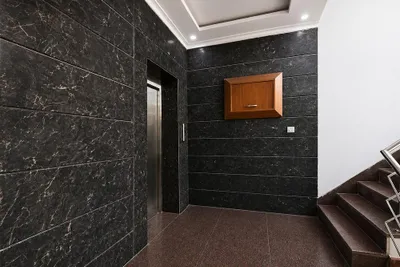 Lobby-corridor