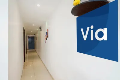 Lobby-corridor
