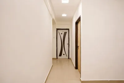 Lobby-corridor