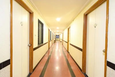 Lobby-corridor