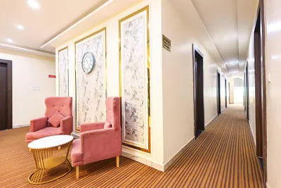 Lobby-corridor