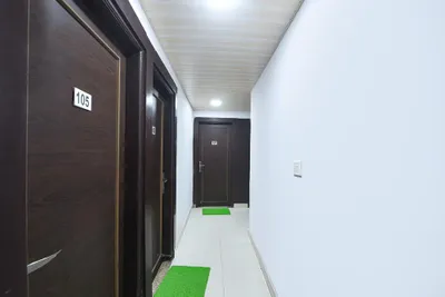 Lobby-corridor