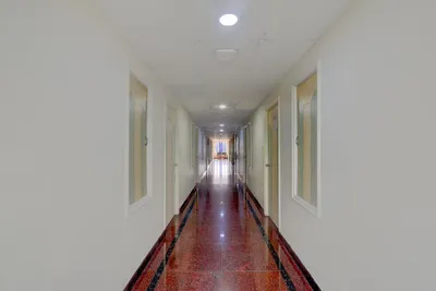 Lobby-corridor