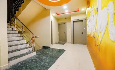 Lobby-corridor