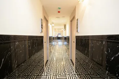 Lobby-corridor