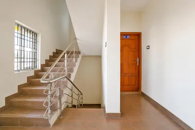 Lobby-corridor