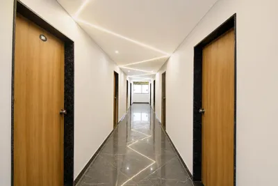 Lobby-corridor