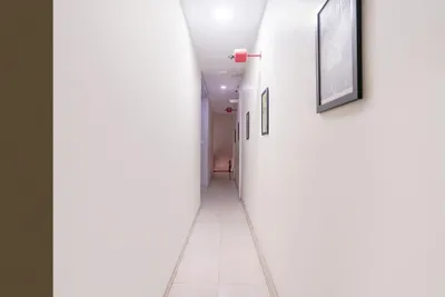 Lobby-corridor