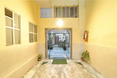 Lobby-corridor
