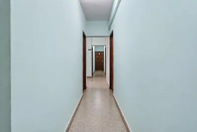 Lobby-corridor