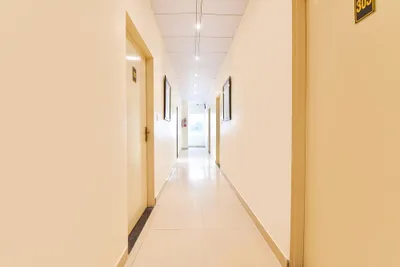 Lobby-corridor