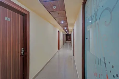 Lobby-corridor