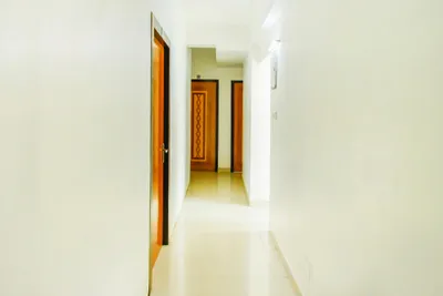 Lobby-corridor