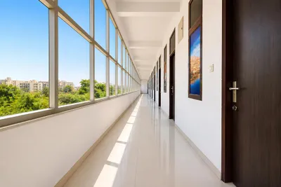 Lobby-corridor