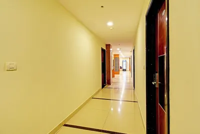 Lobby-corridor