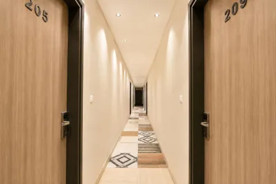 Lobby-corridor