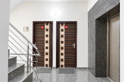 Lobby-corridor