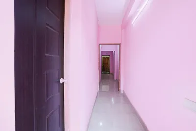 Lobby-corridor