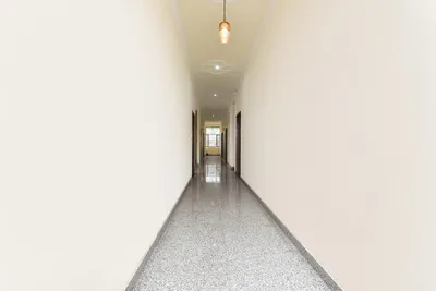 Lobby-corridor