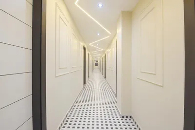 Lobby-corridor