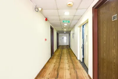 Lobby-corridor