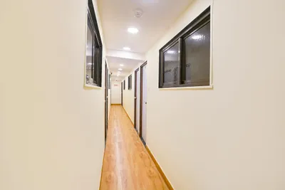 Lobby-corridor