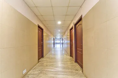 Lobby-corridor