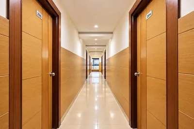 Lobby-corridor