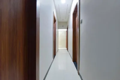 Lobby-corridor