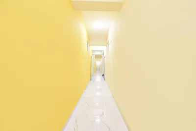 Lobby-corridor