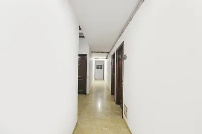 Lobby-corridor