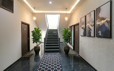Lobby-corridor