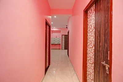 Lobby-corridor